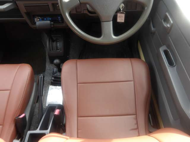 ��Ɏg���t�����g�V�[�g�B�^�]�Ȃ͖���g�p���镔���ł��̂ŁA����S�n���d�v�ł�!���Ј�x�̊����Ă݂Ă�������!