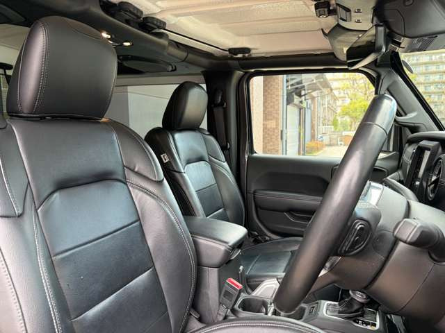 ラングラー80thアニバーサリー エディション 4WD