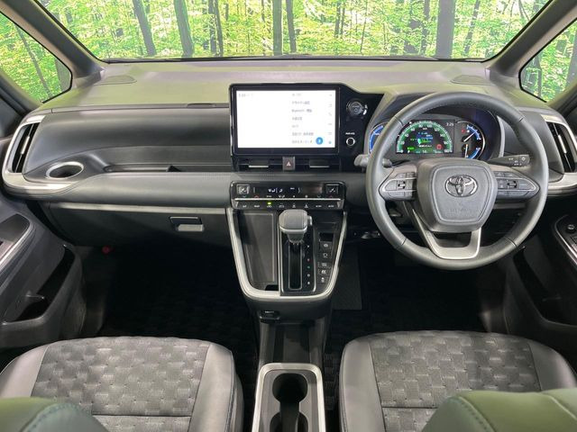 ヴォクシー1.8 ハイブリッド S-Z