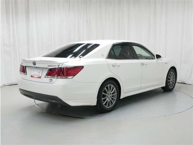 クラウンアスリートハイブリッド 2.5 S Four 4WD