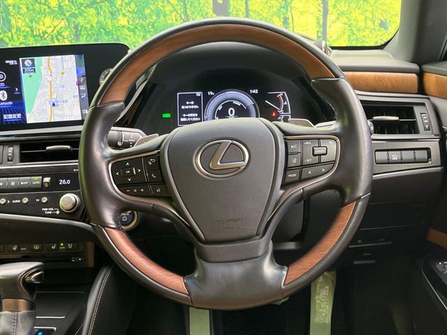 �y�����v�����X�e�A�����O�z�㎿�Ȋv���g�p���邱�ƂŁA��ɂ����������݂ƂĂ��^�]���₷���n���h���ł���