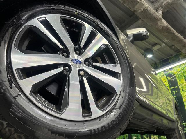 �y����18�C���`�A���~�z�C�[���z�O�ςɃ}�b�`���������A���~�z�C�[���𑕒����Ă���܂��B�e��ЊO�A���~�z�C�[����A�X�^�b�h���X�^�C�����戵�����Ă���܂��B���񂲑��k����������