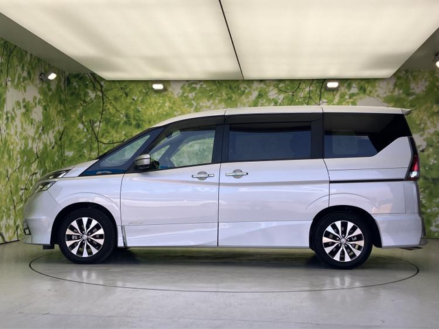 セレナ2.0 ハイウェイスター VセレクションII