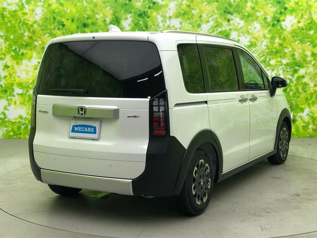 フリード1.5 ハイブリッド クロスター