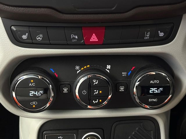 ���f���A���I�[�g�G�A�R��:�^�]�ȁE����Ȃ��ꂼ��ŉ��x�ݒ肪�\�ȓƗ����I�[�g�G�A�R����W���������Ă���܂�!