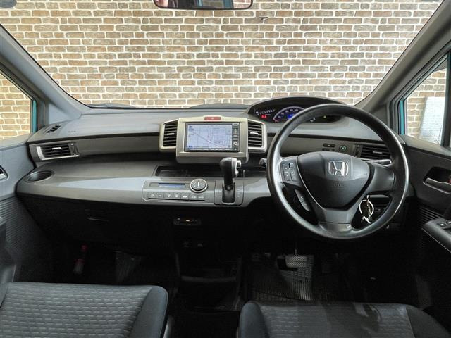 フリードスパイク1.5 G エアロ