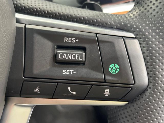 【マイパイロット】高速道路での長距離走行が楽に!!渋滞時と巡回走行のシーンで、アクセル・ブレーキ・ステアリングを自動で制御し、長距離運転の負担を軽減してくれます♪