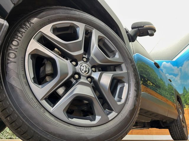 �y�����A���~�z�C�[���z�O�ςɃ}�b�`���������A���~�z�C�[���𑕒����Ă���܂��B�e��ЊO�A���~�z�C�[����A�X�^�b�h���X�^�C�����戵�����Ă���܂��B���񂲑��k����������