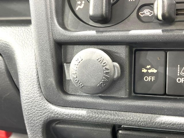 �y�G�}�[�W�F���V�[�u���[�L�z���s���ɑO���̎ԗ�����F�����A�Փ˂������Ȏ��͌x��ƃu���[�L�ŏՓˉ���Ɣ�Q�y�����A�V�X�g�B�����S�Ƀh���C�u�����y���݂��������܂��B