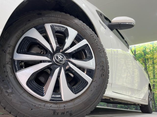 �y����15�C���`�A���~�z�C�[���z�O�ςɃ}�b�`���������A���~�z�C�[���𑕒����Ă���܂��B�e��ЊO�A���~�z�C�[����A�X�^�b�h���X�^�C�����戵�����Ă���܂��B���񂲑��k����������