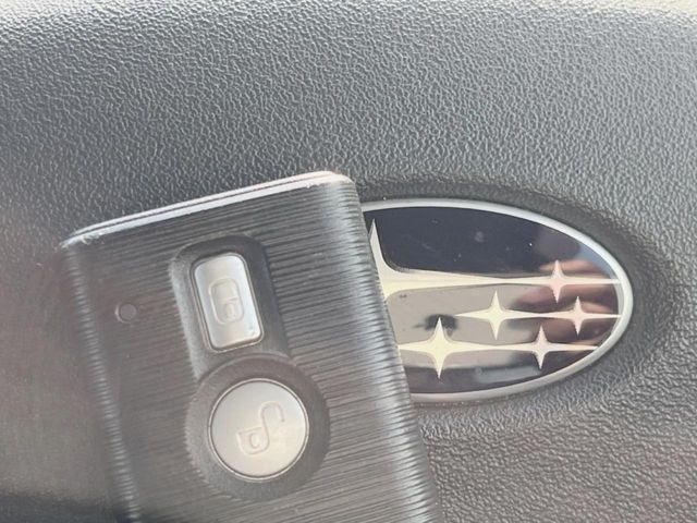 �y�A�N�Z�X�L�[&�v�b�V���X�^�[�g�z�J�o����|�P�b�g�ɓ��ꂽ�܂܂ł��h�A�̎{���E�������\�ȃX�}�[�g�L�[�𑕔��B�G���W���̃I���E�I�t�����J�M�����o���K�v�������A�{�^�����v�b�V�����邾����OK��