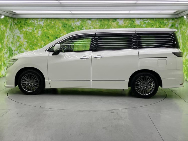 エルグランド2.5 250ハイウェイスターS アーバンクロム