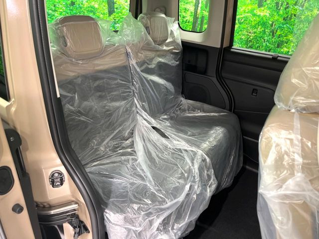 ���i���ȃI���W�i���t���A�}�b�g���I�v�V�����ɂĂ��p�ӂ��Ă���܂��B���D���ȃf�U�C����J���[�����Ԃɍ��킹�đI��ł����������Ƃ��ł��܂���