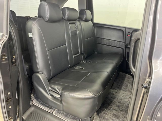 �L�X�Ƃ���2��ڃV�[�g�͋��Z���������A���S�n�����K!�F�B��Ƒ��Ƃ̂��o�����ɂ҂�����ł��B�x�r�[�V�[�g��`���C���h�V�[�g�g�p�������K�ɂ��߂�������������\���ȋ�Ԃ��m�ۂ��Ă��܂��B