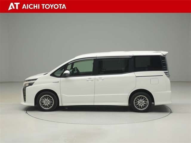 ヴォクシー1.8 ハイブリッド ZS