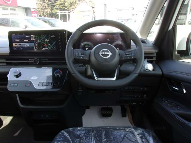 セレナ1.4 e-POWER ハイウェイスターV