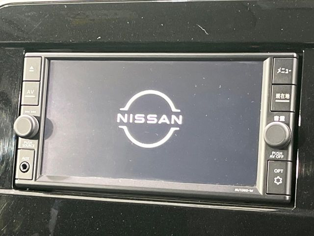 �y�����i�r�z�l�C�̏����i�r�𑕔����Ă���܂��B�i�r�̎g���₷���͂������A�I�[�f�B�I�@�\���[��!�L�����v�◷�s�͂������A�ʋ΂┃�����ȂǕ��i�̃h���C�u���y�����Ȃ�͂���