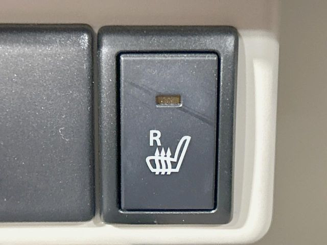 �y�V�[�g�q�[�^�[�z�������ɏd�󂷂�V�[�g�q�[�^�[!�G�A�R����葁�����܂��Ă����̂Ŋ�����̐l�����S�ł��ˁ�G�A�R���̉����͊������邩����A�Ƃ������ɂ����������߂ł��B