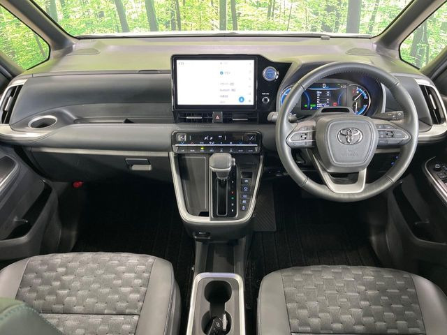 ヴォクシー1.8 ハイブリッド S-Z