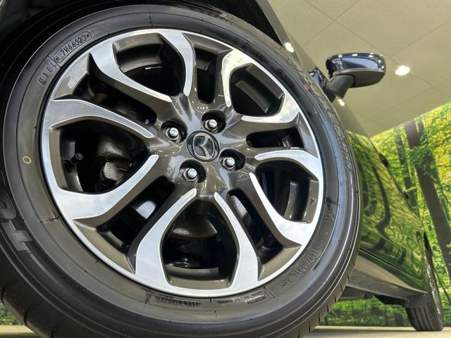 �y����16�C���`�A���~�z�C�[���z�O�ςɃ}�b�`���������A���~�z�C�[���𑕒����Ă���܂��B�e��ЊO�A���~�z�C�[����A�X�^�b�h���X�^�C�����戵�����Ă���܂��B���񂲑��k����������