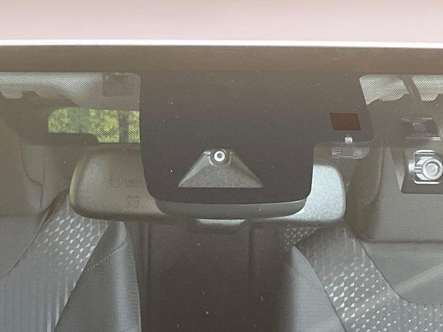 �y�g���^�Z�[�t�e�B�Z���X�z���s���ɑO���̎ԗ�����F�����A�Փ˂������Ȏ��͌x��ƃu���[�L�ŏՓˉ���Ɣ�Q�y�����A�V�X�g�B�����S�Ƀh���C�u�����y���݂��������܂��B