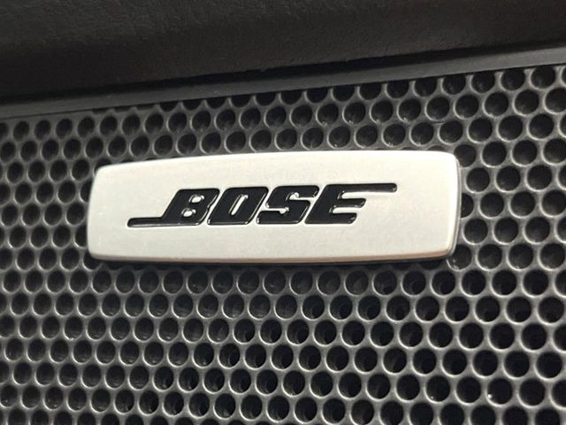 �yBOSE�T�E���h�V�X�e���z���[�J�[�I�v�V�����̍��i�ʃT�E���h�V�X�e���𓋍ځB��p�̃`���[�j���O���{���ꂽ�召�l�X�ȃX�s�[�J�[����ǎ��ȃT�E���h���t�ł��A�Տꊴ���ӂ�鉹����Ԃ����o���܂��B
