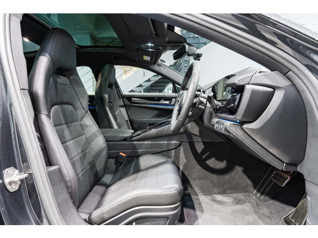 パナメーラ4S E ハイブリッド 4WD