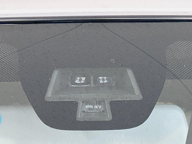 �y�X�Y�L �Z�[�t�e�B�T�|�[�g�z���s���ɑO���̎ԗ�����F�����A�Փ˂������Ȏ��͌x��ƃu���[�L�ŏՓˉ���Ɣ�Q�y�����A�V�X�g�B�����S�Ƀh���C�u�����y���݂��������܂��B