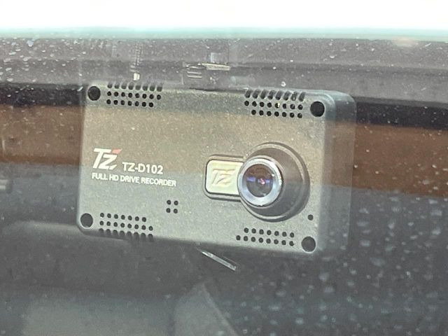 �y�h���C�u���R�[�_�[�z�h���C�u���R�[�_�[����!���s���͂������A������^�]�⎖�̂ɑ��������ہA�f���ŋL�^���A����̃��X�N�ɔ����܂��B���L�^�pSD�J�[�h�͂��q�l�����g�ł��������������K�v������܂��B