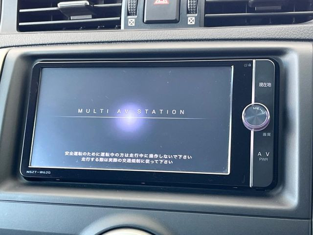 �y���[�J�[�����i�r�z�C���e���A�ɗn�����ރX�^�C���b�V���ȁu��p�݌v�v���[�J�[�i�r�𑕔��􎋔F���⑀�쐫�ȂǊ�{���\�ɂ��D��A���㎿�ȃJ�[���C�t�����y���݂��������܂��B