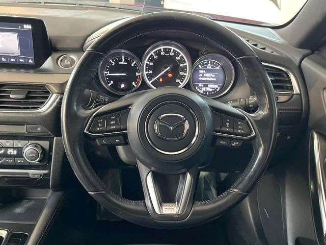 �y�����v�����X�e�A�����O�z�㎿�Ȋv���g�p���邱�ƂŁA��ɂ����������݂ƂĂ��^�]���₷���n���h���ł���