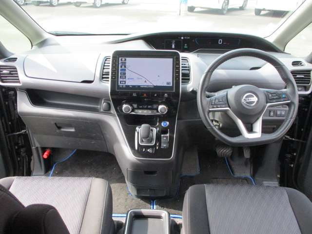 セレナ1.2 e-POWER ハイウェイスターV