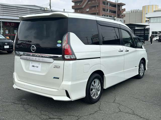 セレナ2.0 ハイウェイスター Vセレクション 4WD