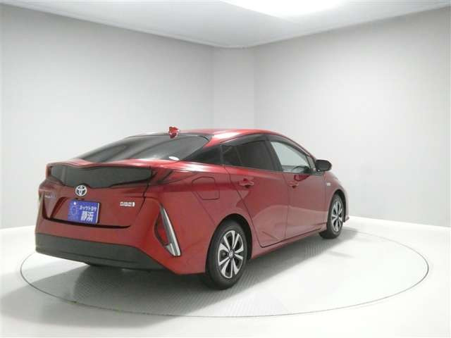 プリウスPHV1.8 S