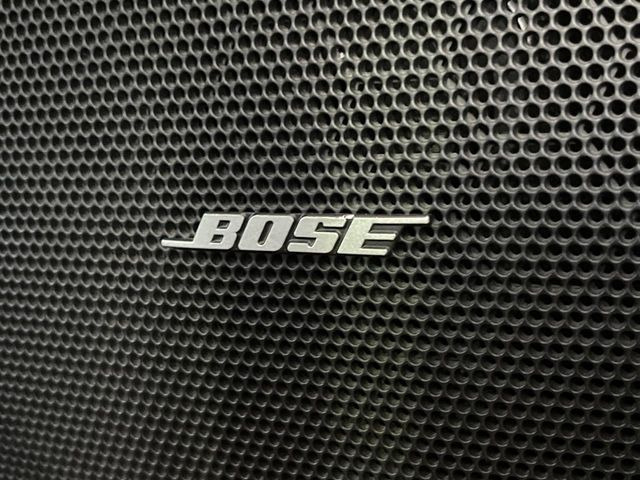 �yBOSE�T�E���h�V�X�e���z���[�J�[�I�v�V�����̍��i�ʃT�E���h�V�X�e���𓋍ځB��p�̃`���[�j���O���{���ꂽ�召�l�X�ȃX�s�[�J�[����ǎ��ȃT�E���h���t�ł��A�Տꊴ���ӂ�鉹����Ԃ����o���܂��B