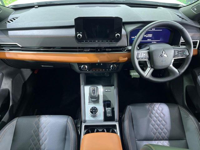 アウトランダーPHEV 2.4 P 4WD