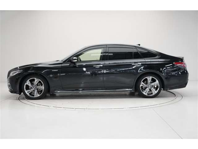 クラウンハイブリッド 2.5 RS アドバンス