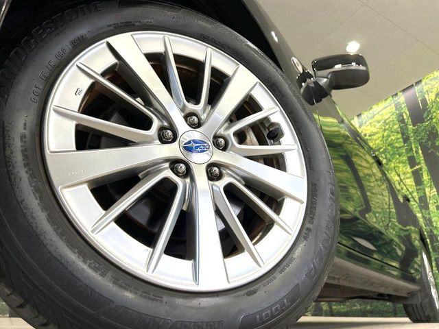 �y����16�C���`�A���~�z�C�[���z�O�ςɃ}�b�`���������A���~�z�C�[���𑕒����Ă���܂��B�e��ЊO�A���~�z�C�[����A�X�^�b�h���X�^�C�����戵�����Ă���܂��B���񂲑��k����������