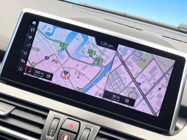 ●純正ナビ:一体感のあるナビは、高級感ある車内を演出してくれます。オーディオ機能も充実しておりますので、運転もより楽しめます♪