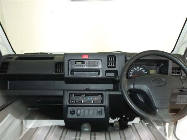 ピクシストラックスタンダード 4WD