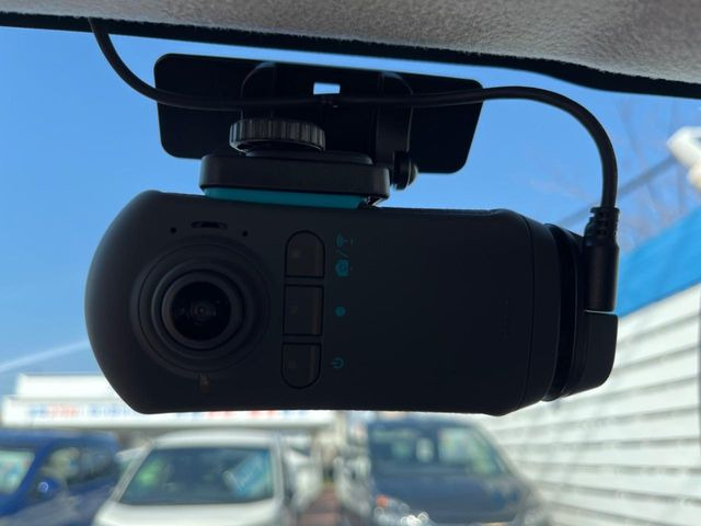 �y�h���C�u���R�[�_�[�z�h���C�u���R�[�_�[����!���s���͂������A������^�]�⎖�̂ɑ��������ہA�f���ŋL�^���A����̃��X�N�ɔ����܂��B���L�^�pSD�J�[�h�͂��q�l�����g�ł��������������K�v������܂��B