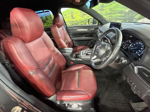 【パワーシート】スイッチ一つで簡単にシートの微調整が可能!電動だから力もいりません!快適なシートポジションにセットして、快適なドライブをお楽しみください。