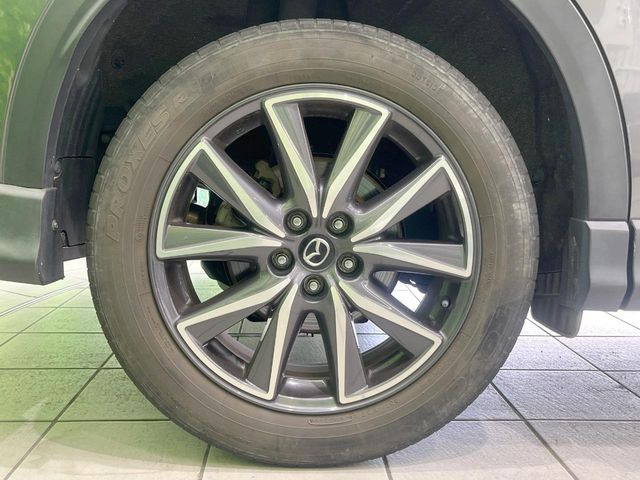 �y����18�C���`�A���~�z�C�[���z�O�ςɃ}�b�`���������A���~�z�C�[���𑕒����Ă���܂��B�e��ЊO�A���~�z�C�[����A�X�^�b�h���X�^�C�����戵�����Ă���܂��B���񂲑��k����������