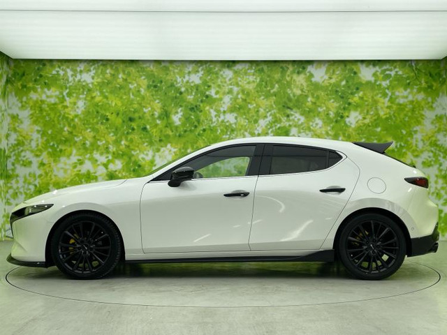 MAZDA3ファストバック1.8 XD バーガンディ セレクション