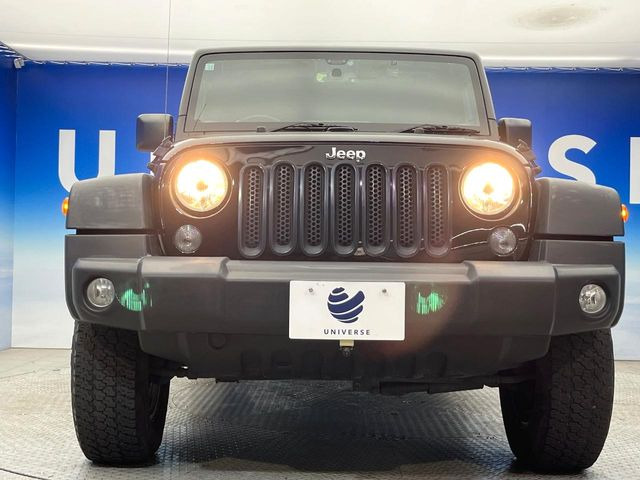 ●ご覧の通り綺麗な状態を維持しているお車ですが、小さなキズの状況や他の箇所のお写真もお送りできます。ご遠方の方でも安心してご検討いただける様、お客様のご希望に応じて出来る限りご対応させていただきます。