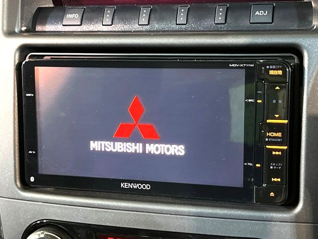 【ナビゲーション】使いやすいナビで目的地までしっかり案内してくれます。各種オーディオ再生機能も充実しており、お車の運転がさらに楽しくなります!!