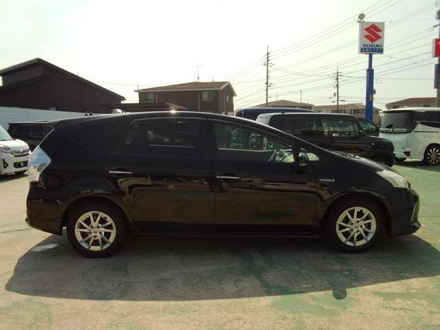 プリウスα1.8 S チューンブラック