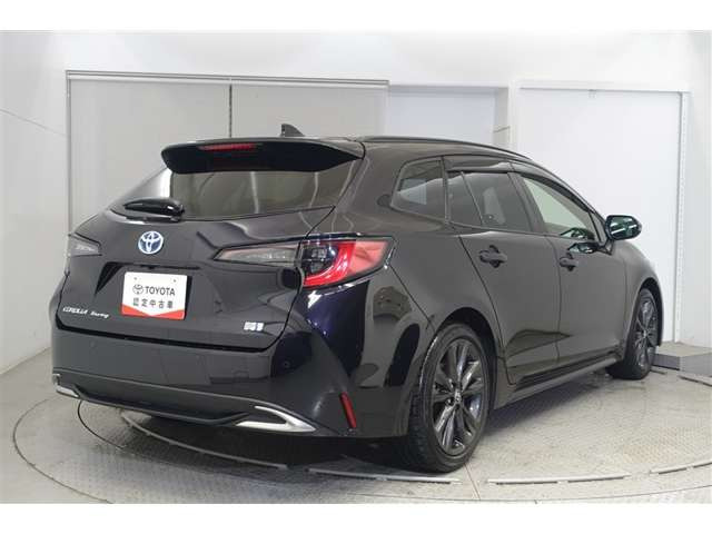 カローラツーリング1.8 ハイブリッド W×B