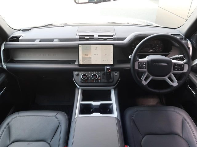 ディフェンダー90 Xダイナミック HSE 3.0L D350 ディーゼル 4WD