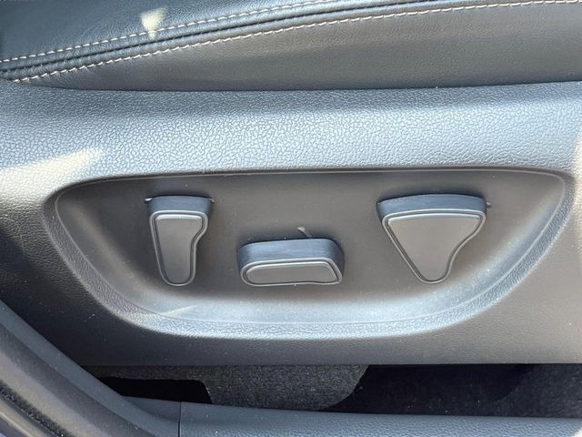 �y�p���[�V�[�g�z�X�C�b�`��ŊȒP�ɃV�[�g�̔��������\!�d��������͂�����܂���!���K�ȃV�[�g�|�W�V�����ɃZ�b�g���āA���K�ȃh���C�u�����y���݂��������B